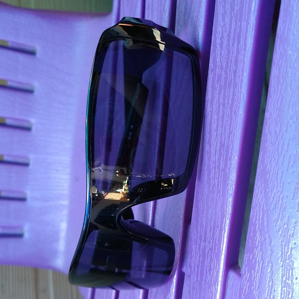 Fox Racing wraparound sunglasses 🕶️